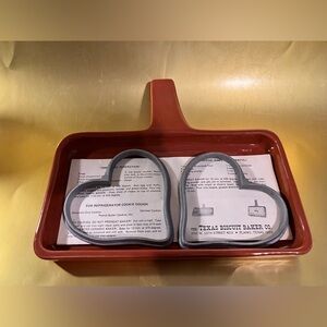 Texas Biscuit Baker Co Baking Pan with heart shaped cookie cutters (vintage)